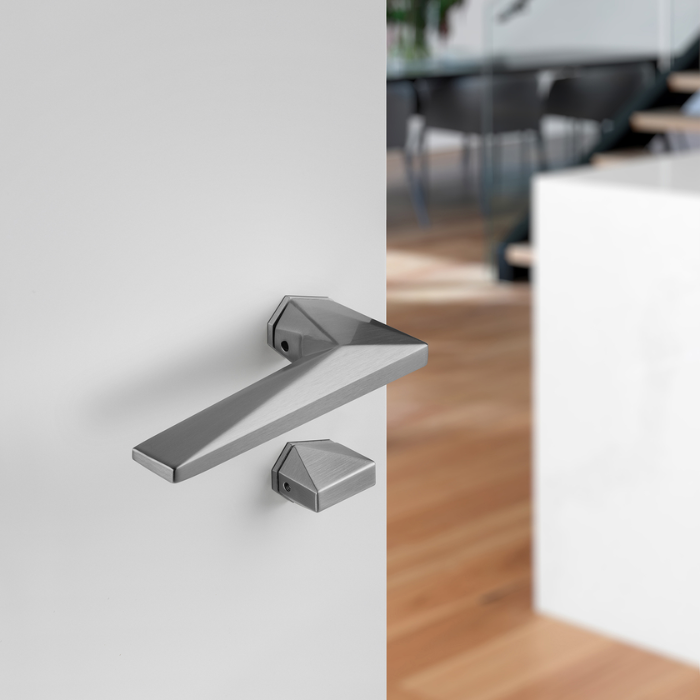 Door handle JNF IN.00.131.